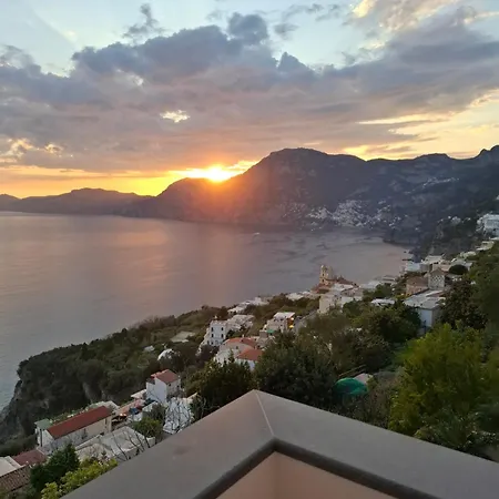 펜션 Aladea Amalfi Coast *