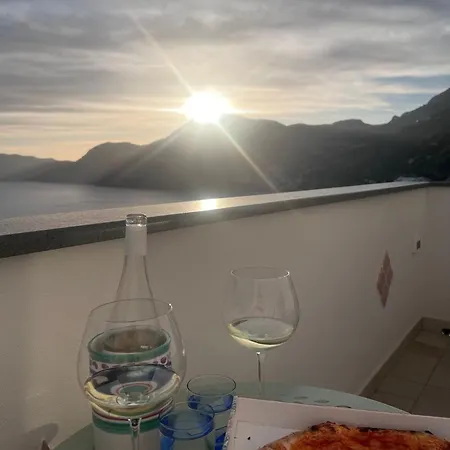 펜션 Aladea Amalfi Coast *